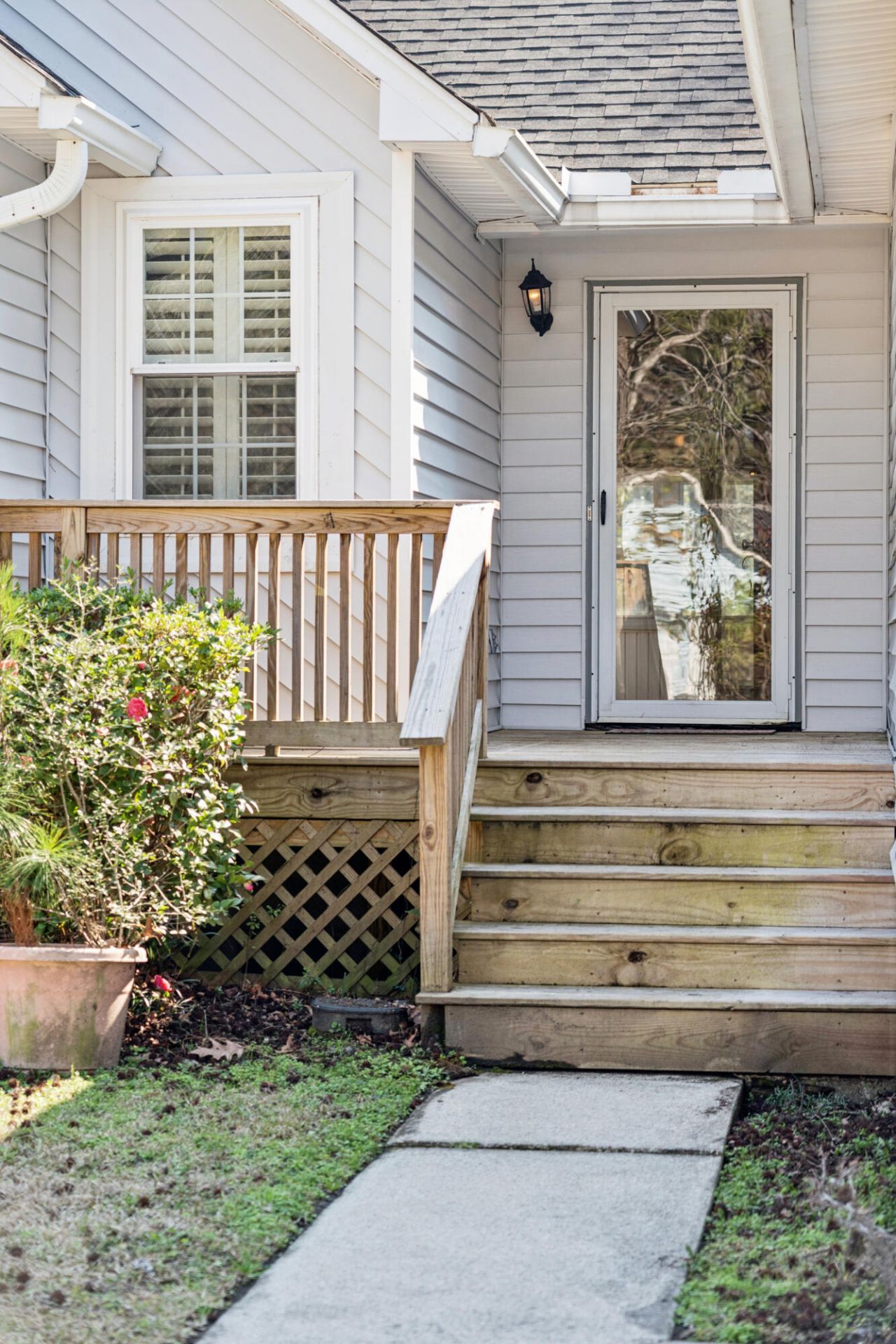 2627 Sun Beam Way Photo 3