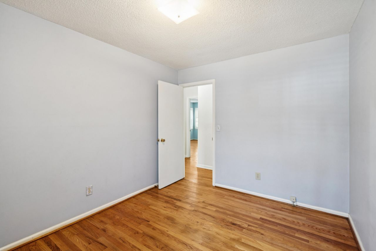 2627 Sun Beam Way Photo 36