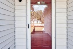 2627 Sun Beam Way photo 4