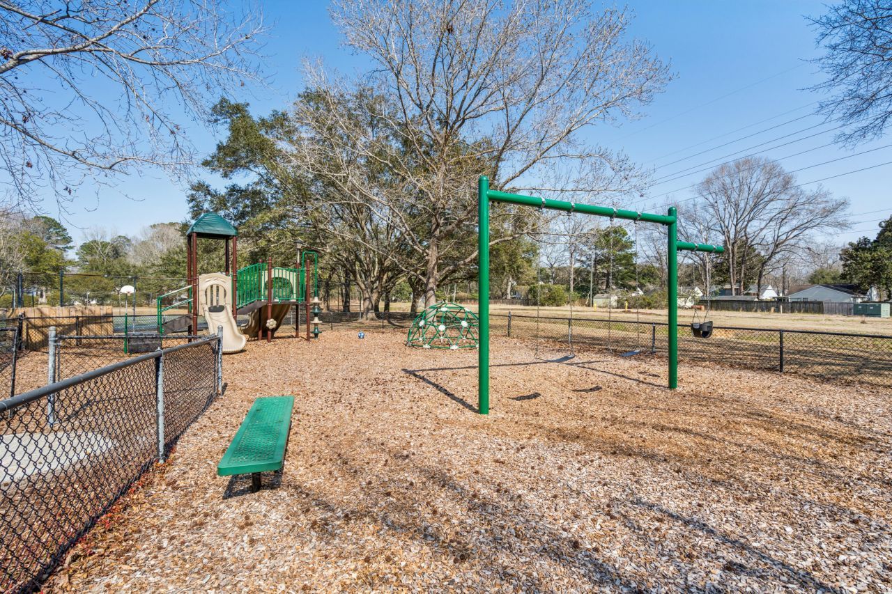 2627 Sun Beam Way Photo 54