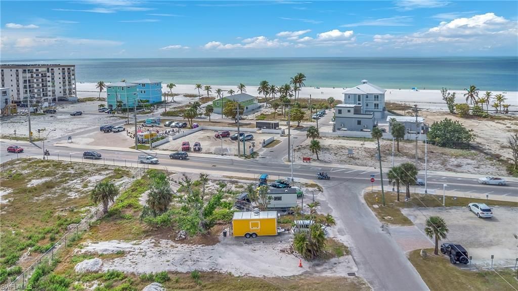 110 Mango St , Fort Myers Beach, FL 33931 Photo