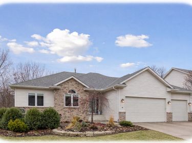 15375 75th Place N, Maple Grove, MN 55311