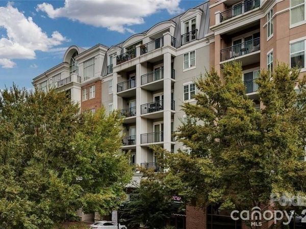 4620 Piedmont Row Drive, Charlotte, NC 28210