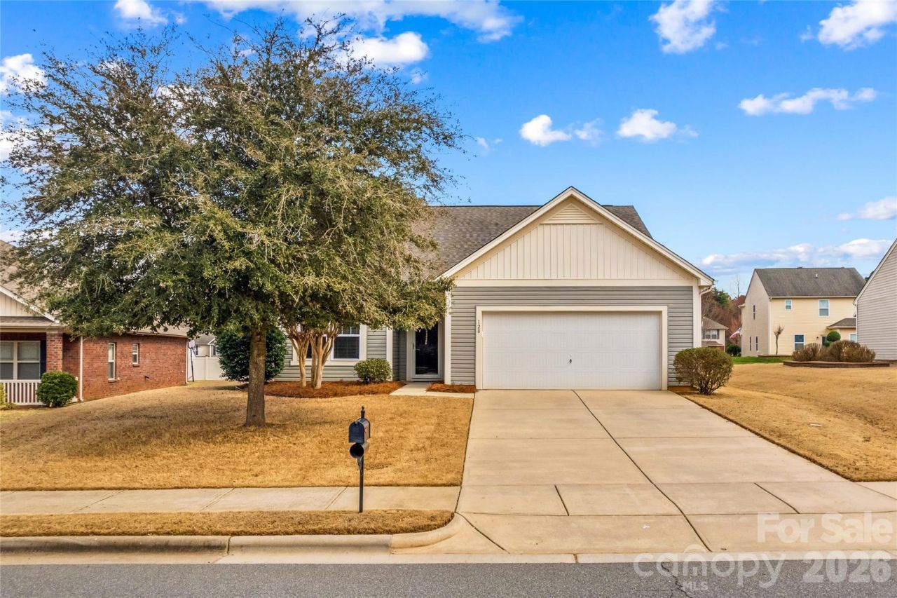 128 Water Ski Drive, Statesville, NC 28677 Main Photo