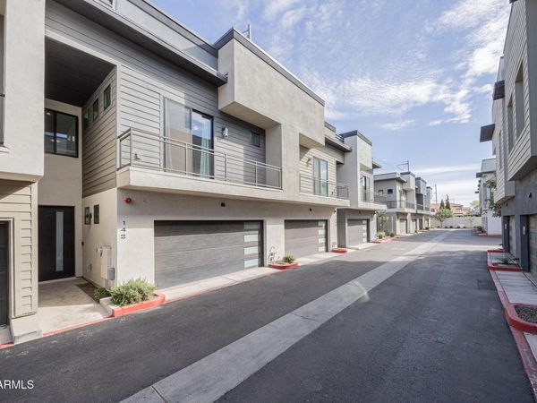 142 E HEARNE Way, Gilbert, AZ 85234
