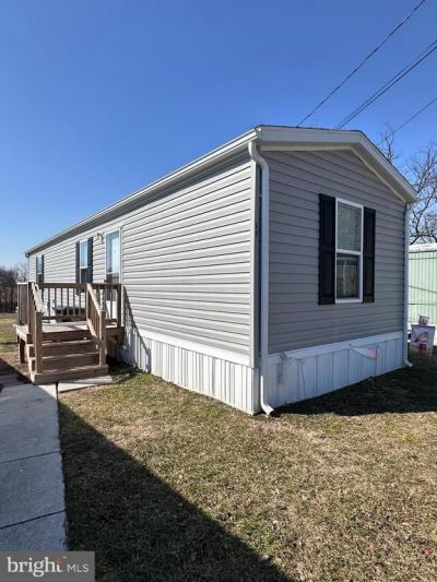 69 MOBILE DRIVE, THOMASVILLE, PA 17364