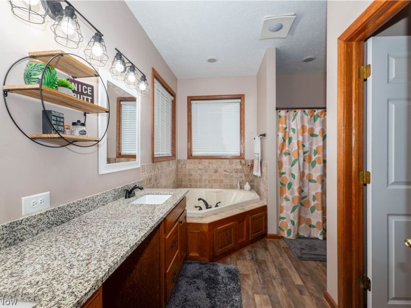 407 31st Street SW, Barberton, OH 44203 Photo 13