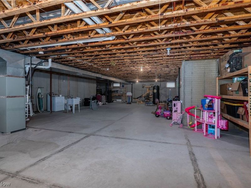 407 31st Street SW, Barberton, OH 44203 Photo 20