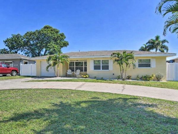 10569 86TH AVENUE , SEMINOLE, FL 33772