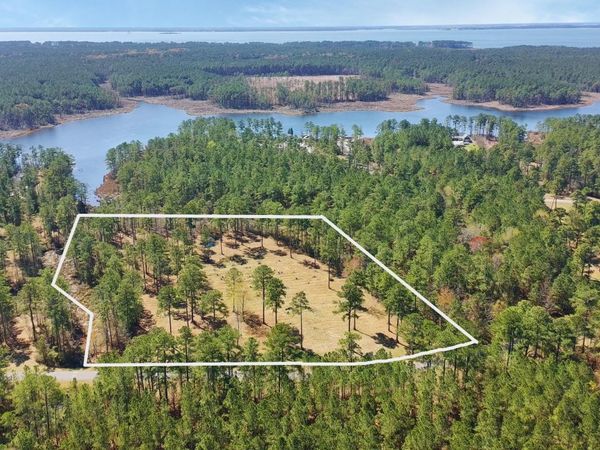 32 & 33 Bailey Pointe Drive, Belhaven, NC 27810