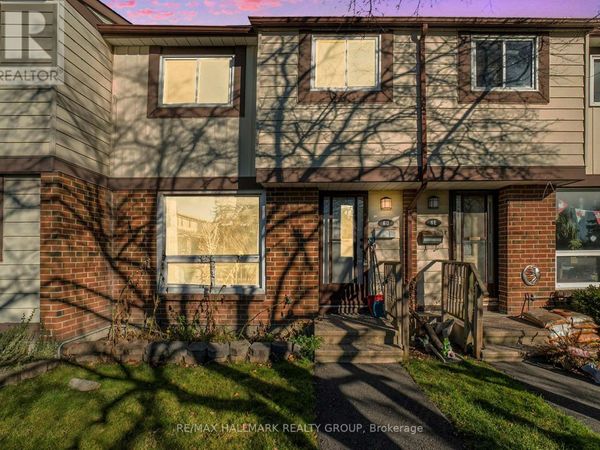6 Henfield Avenue , Unit D, Ottawa, ON K2J1P2