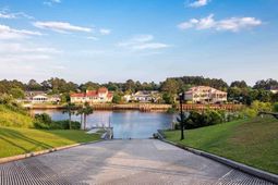 912 Shipmaster Ave. photo 4