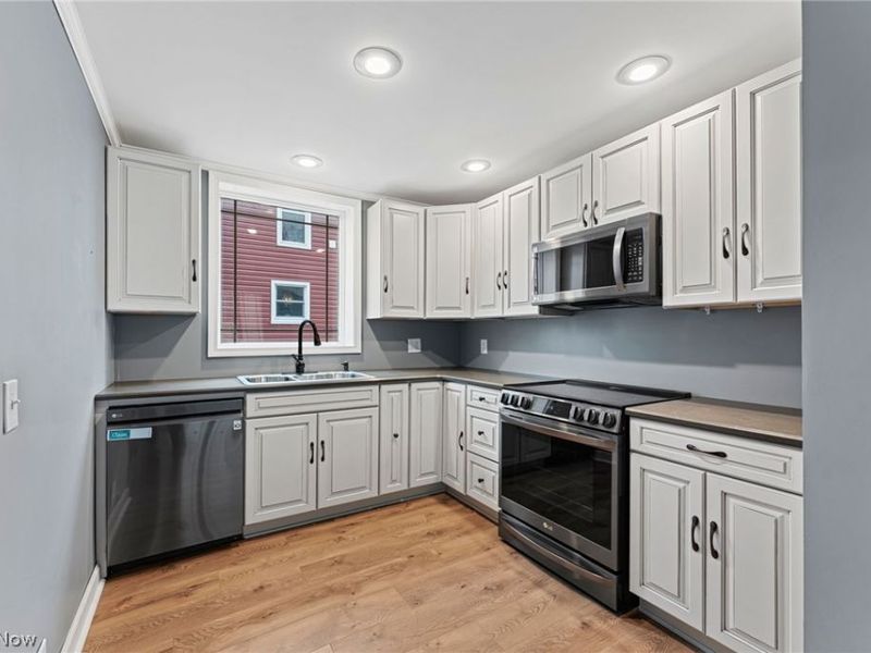 1123 W 6th Street, Lorain, OH 44052 Photo 15