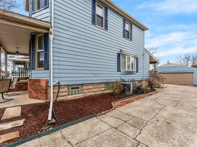 1123 W 6th Street, Lorain, OH 44052 Photo 4