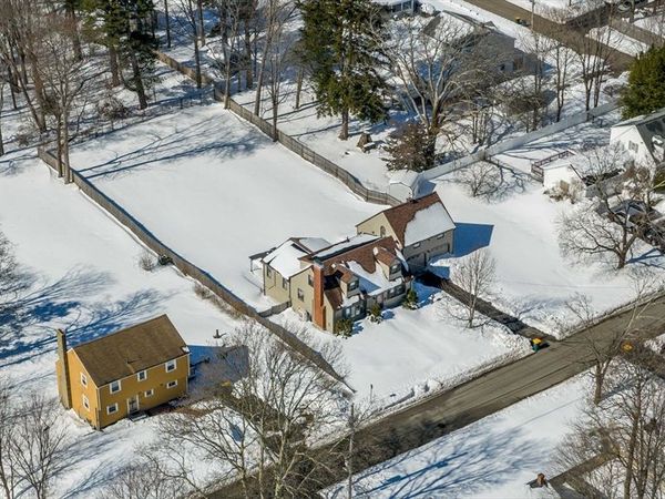 34 Park Ave, Abington, MA 02351