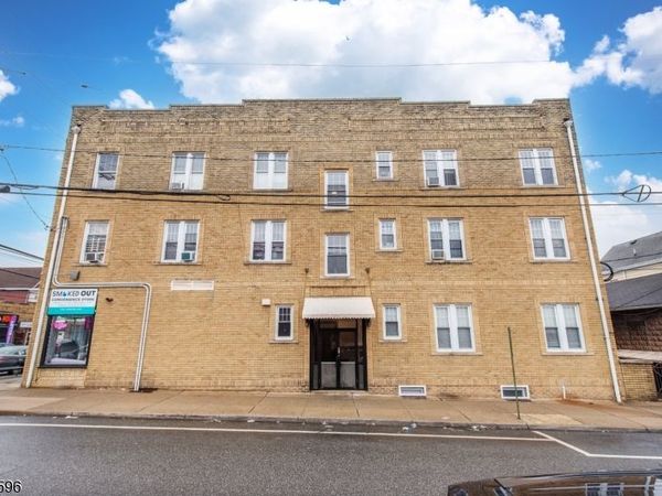 245 Lakeview Ave, Unit 8, Clifton, NJ 07011