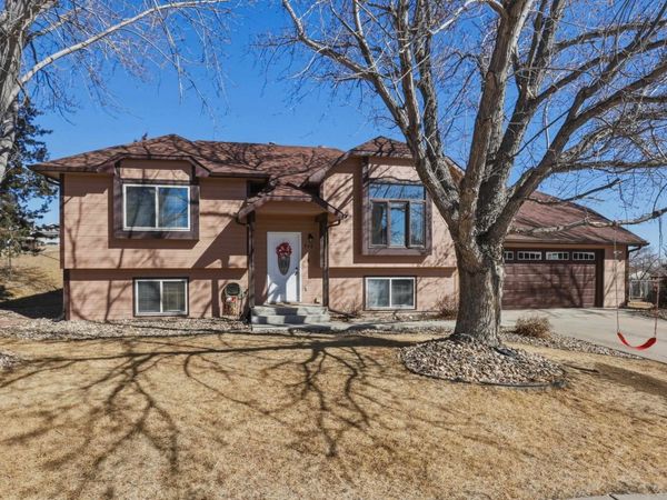 920 Sycamore Street, Rapid City, SD 57701