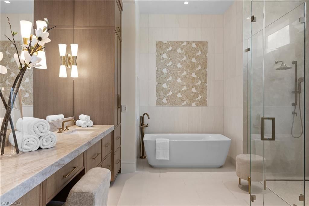 850 10th St N, Naples, FL 34102 Photo