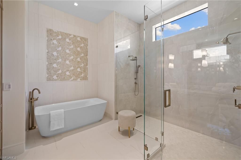 850 10th St N, Naples, FL 34102 Photo