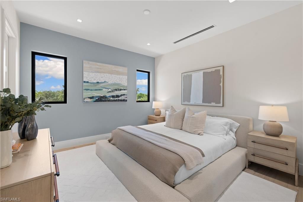 850 10th St N, Naples, FL 34102 Photo