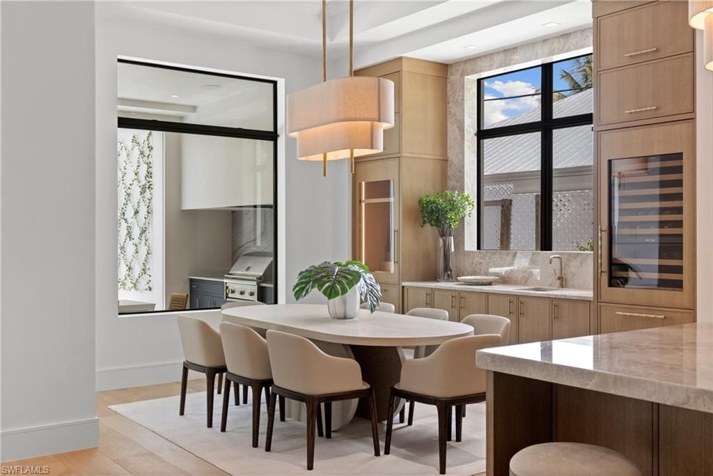 850 10th St N, Naples, FL 34102 Photo