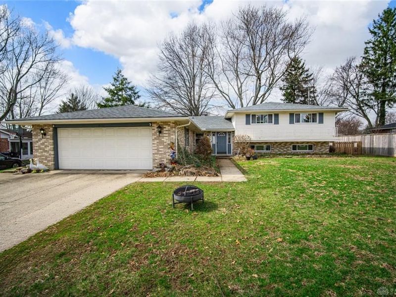 6111 Park Ridge Drive, Centerville, OH 45459 Photo 4