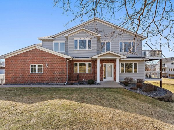 20059 Homestead Court, Lakeville, MN 55044