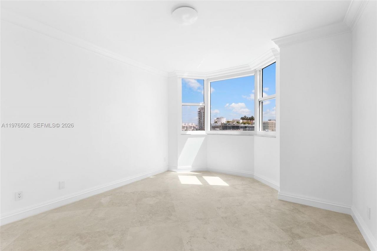 300 S Pointe Dr , Unit 801, Miami Beach, FL 33139 Photo