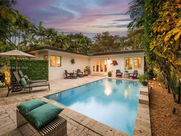 424 Sansovino Ave , Coral Gables, FL 33146