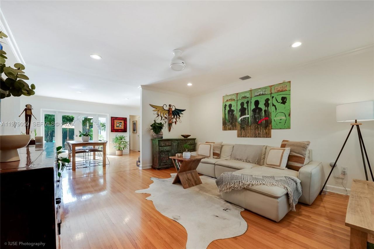 424 Sansovino Ave , Coral Gables, FL 33146 Photo