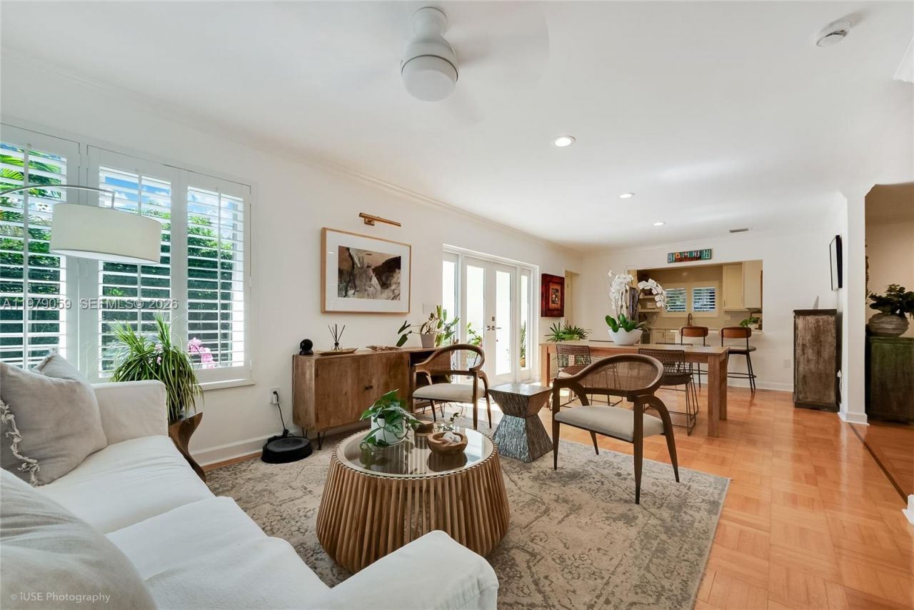 424 Sansovino Ave , Coral Gables, FL 33146 Photo