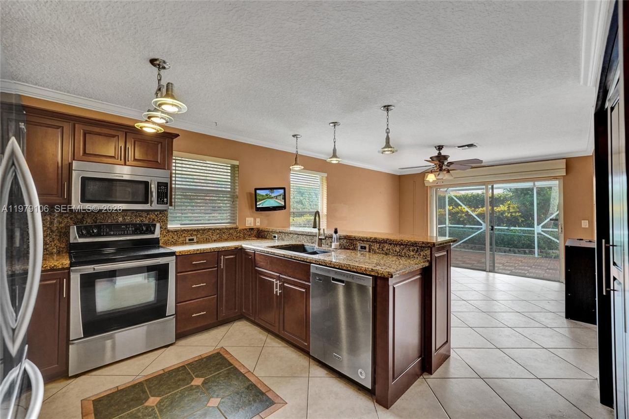 4242 NW 66th St , Coconut Creek, FL 33073 Photo