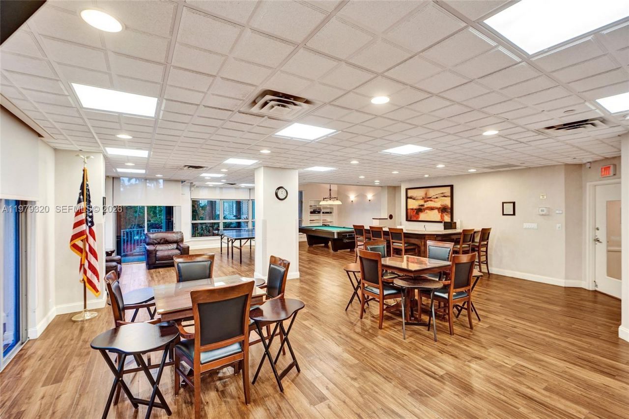 3530 Mystic Pointe Dr, Unit 415, Aventura, FL 33180 Photo