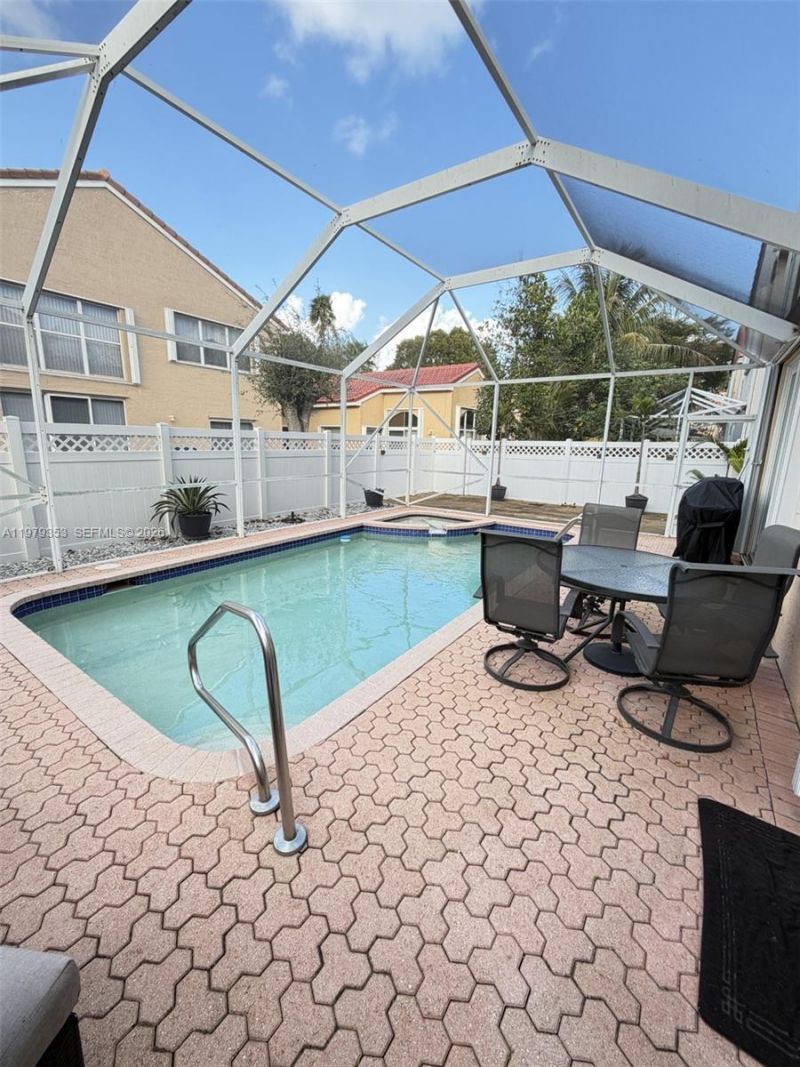 10840 NW 46th Dr, Coral Springs, FL 33076 Photo