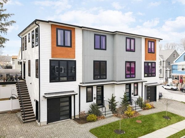 25 Tolman St, Unit 2, Waltham, MA 02453