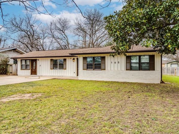 105 Maynard ST , Bastrop, TX 78602