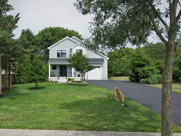 55 S Phillips Avenue , Speonk, NY 11972