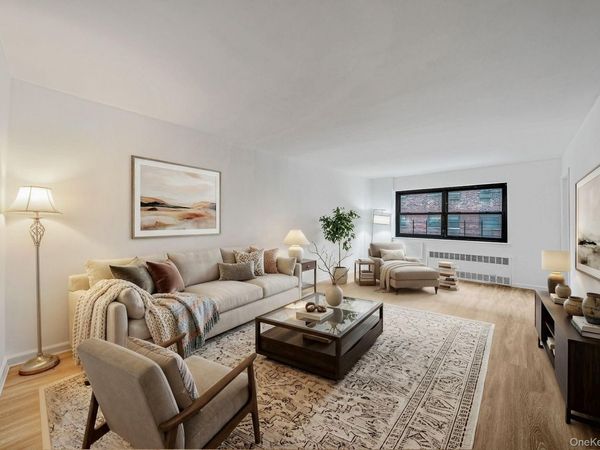 94-31 60th, Unit 2G, Elmhurst, NY 11373