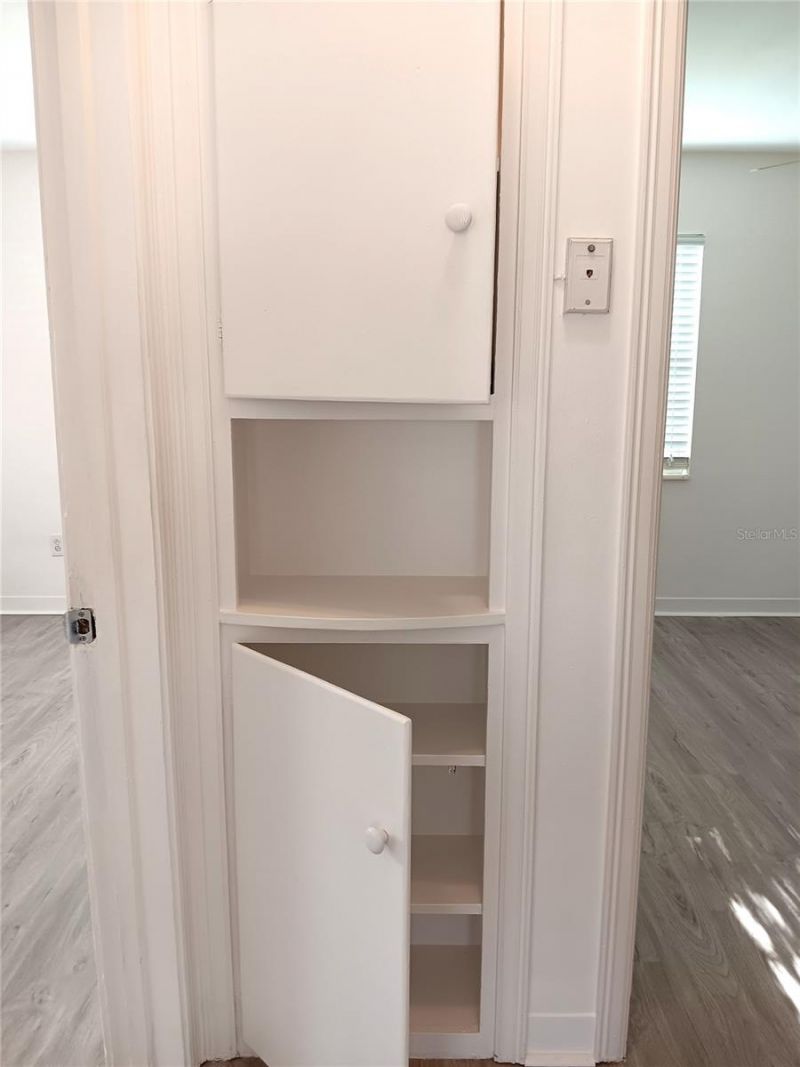 4942 Oxford Avenue N, Saint Petersburg, FL 33710 Photo