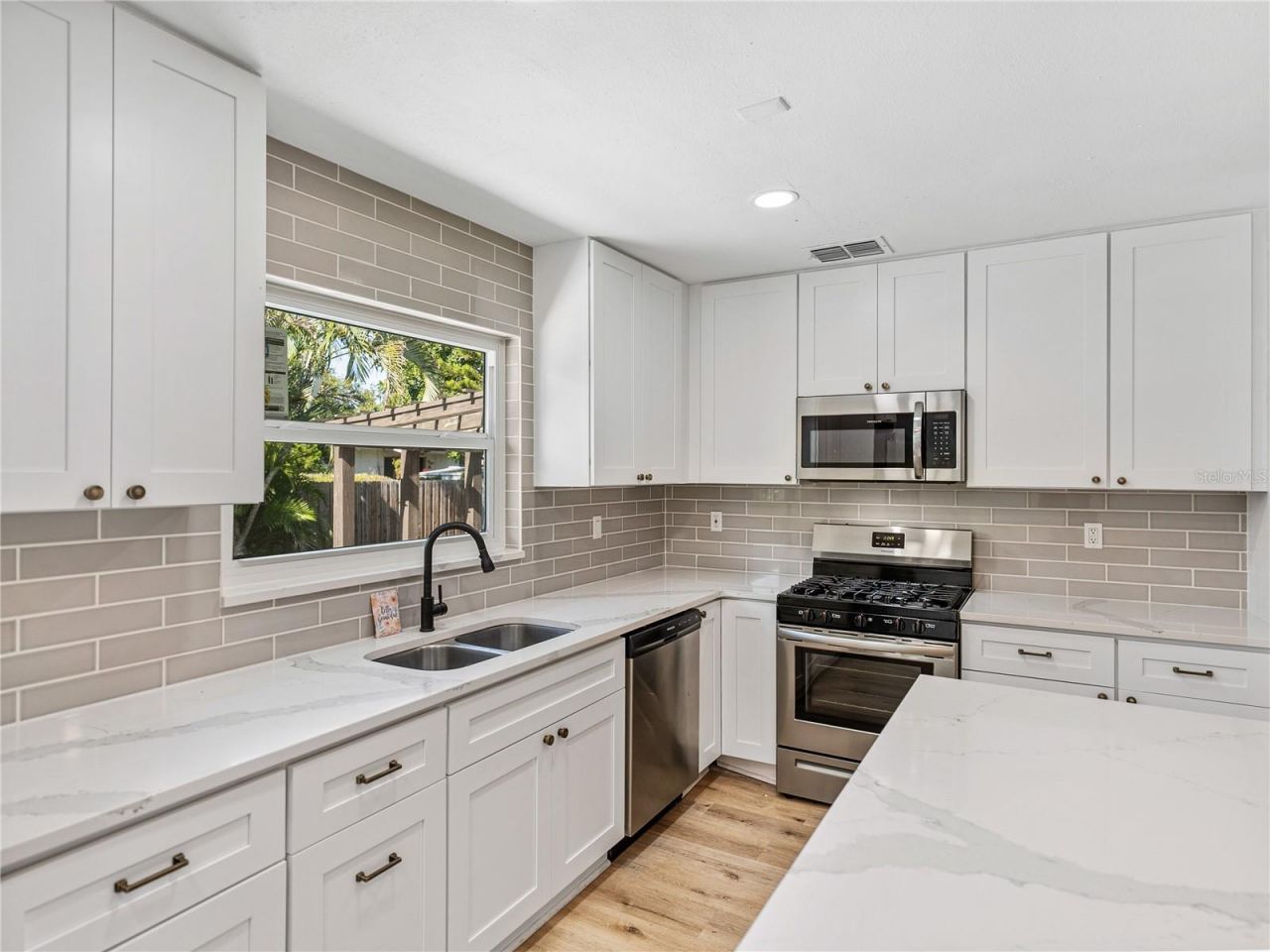 6000 19th Street Ne, Saint Petersburg, FL 33703 Photo