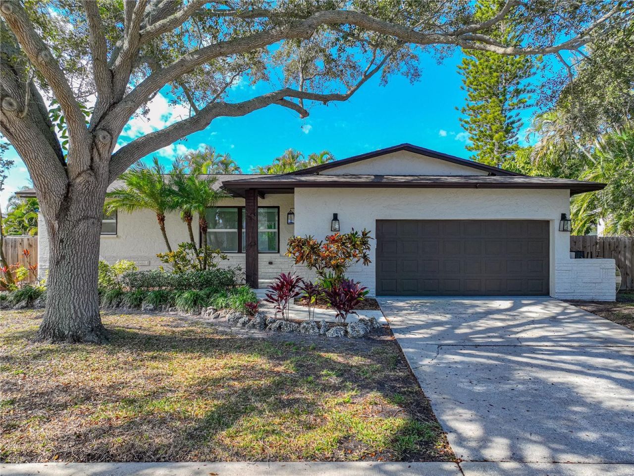 6000 19th Street Ne, Saint Petersburg, FL 33703 Photo