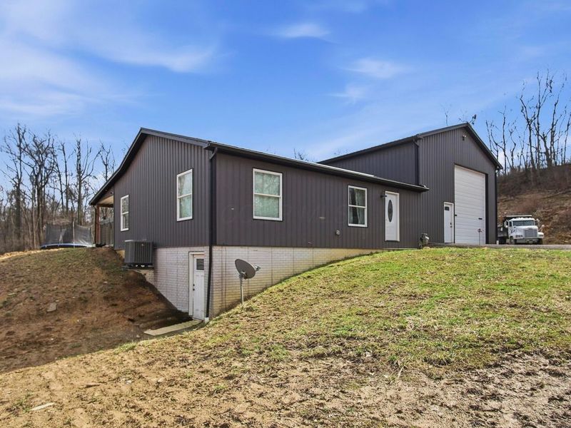 8660 Rural Dale Road , Blue Rock, OH 43720 Photo 3