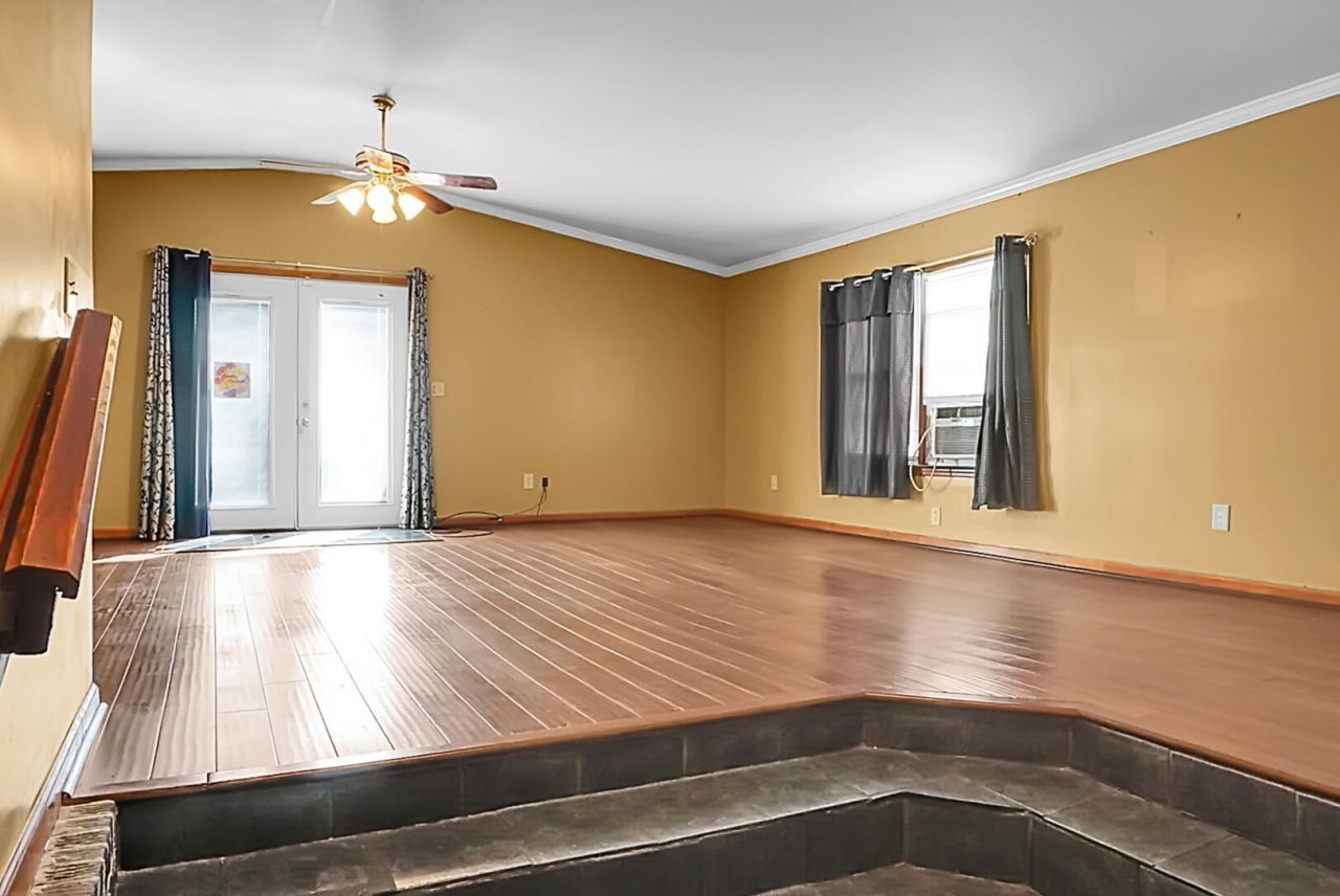 1449 S Sherwood Drive Photo 15