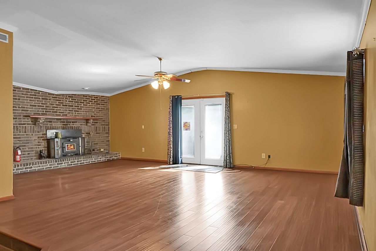 1449 S Sherwood Drive Photo 16