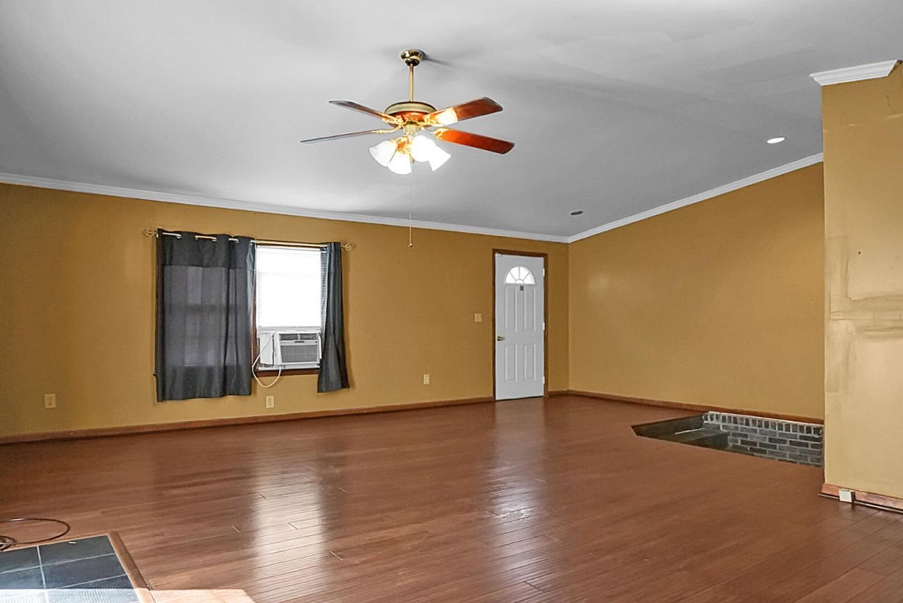 1449 S Sherwood Drive Photo 18