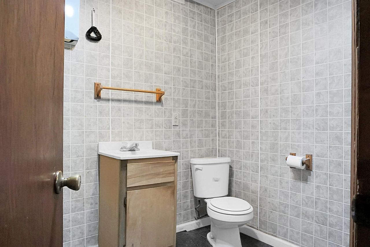 1449 S Sherwood Drive Photo 20