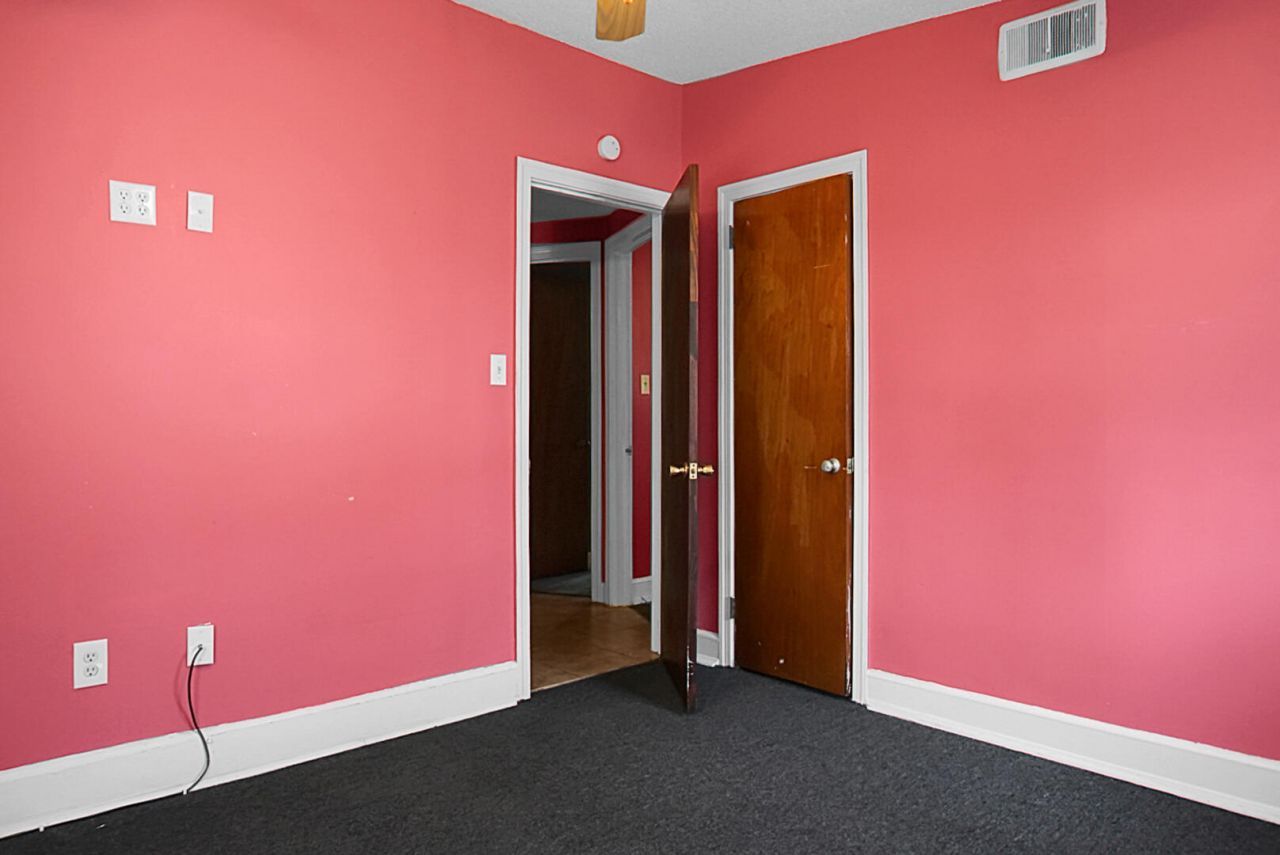 1449 S Sherwood Drive Photo 29