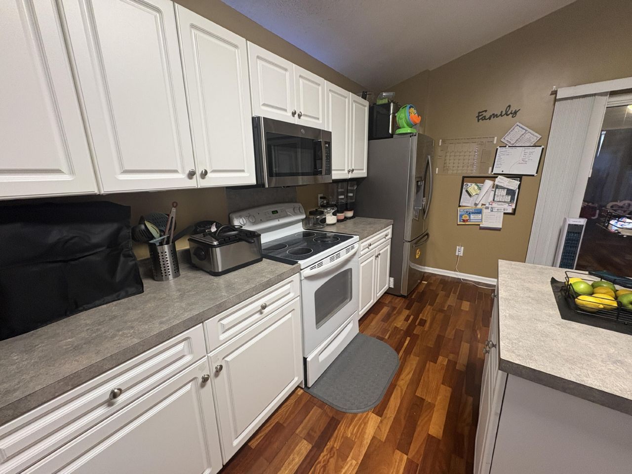 1335 Pinyon Pine Drive Photo 4