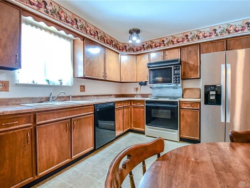 5141 Weddington Drive, Trotwood, OH 45426 Photo 11