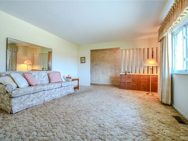 5141 Weddington Drive, Trotwood, OH 45426 Photo 4